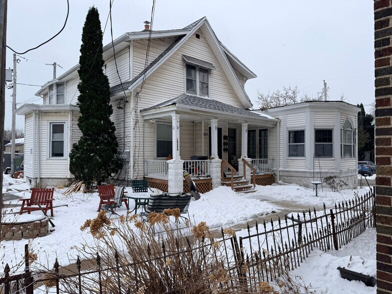 More Photos Of 2628 N Humboldt Blvd, Milwaukee Research And Development For Sale