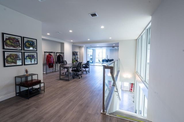 More Photos Of 1118 S Santa Fe Ave, Los Angeles Warehouse For Lease