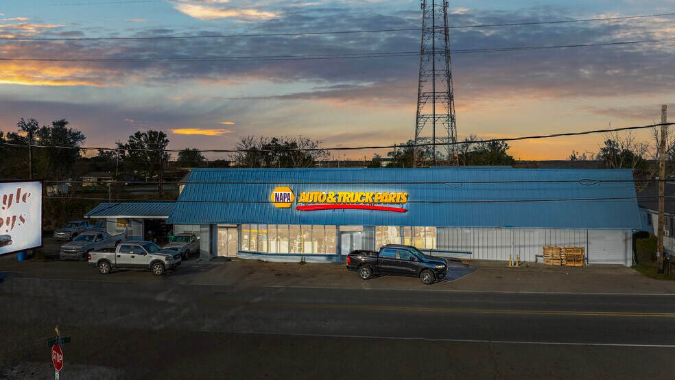 Primary Photo Of 3871 Highway 1, Raceland Freestanding For Sale