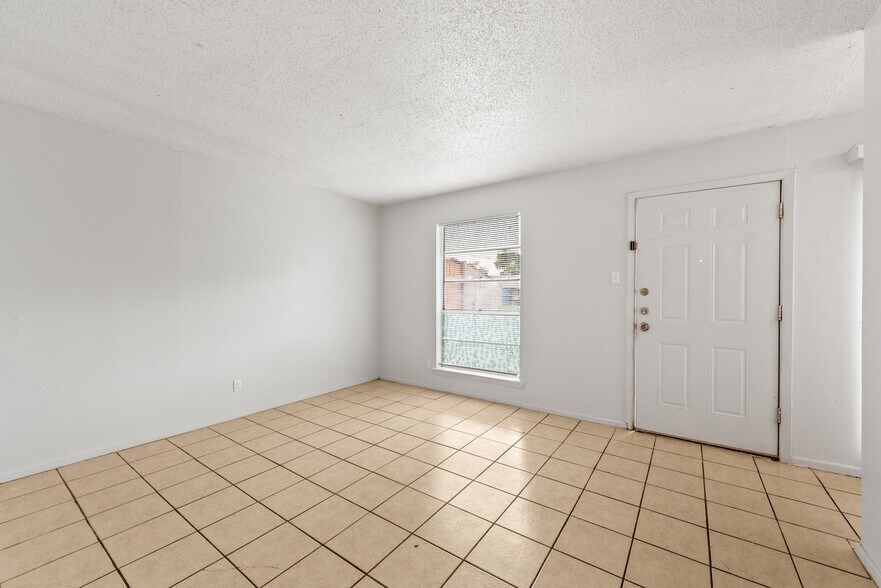 More Photos Of 2314 Andover Dr, Killeen Apartments For Sale