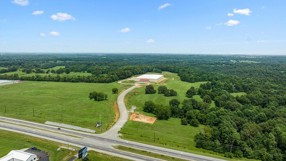 More Photos Of 55 Bagwell Blvd, Scottsville Warehouse For Lease