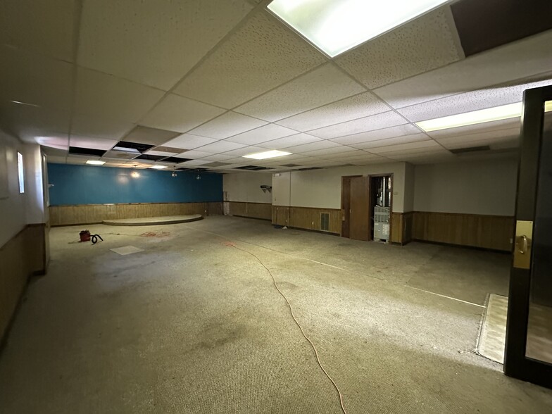 More Photos Of 1111 Miller Ave, Columbia Office Residential For Sale