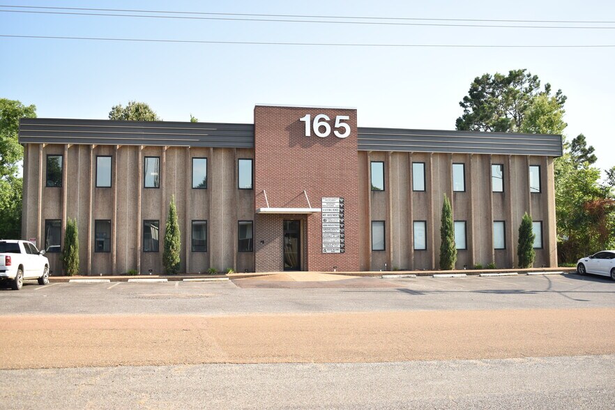 Primary Photo Of 165 W South St, Hernando Office Residential For Lease