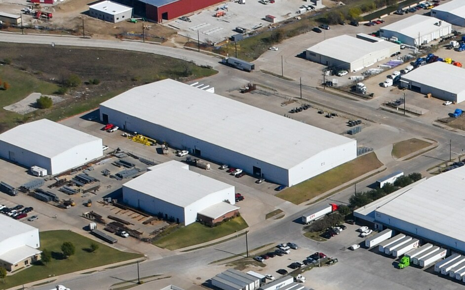 More Photos Of 3651 Shelby Ln, Denton Warehouse For Sale