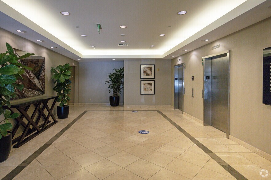 More Photos Of 1500 Rosecrans Ave, Manhattan Beach Office For Lease