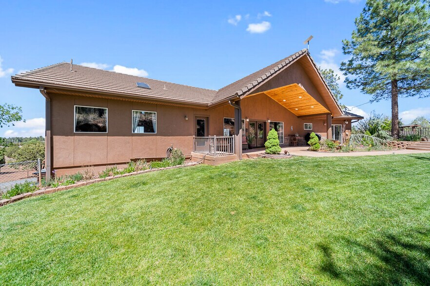 More Photos Of 7056 Bustin Dutch Trl, Show Low Multifamily For Sale