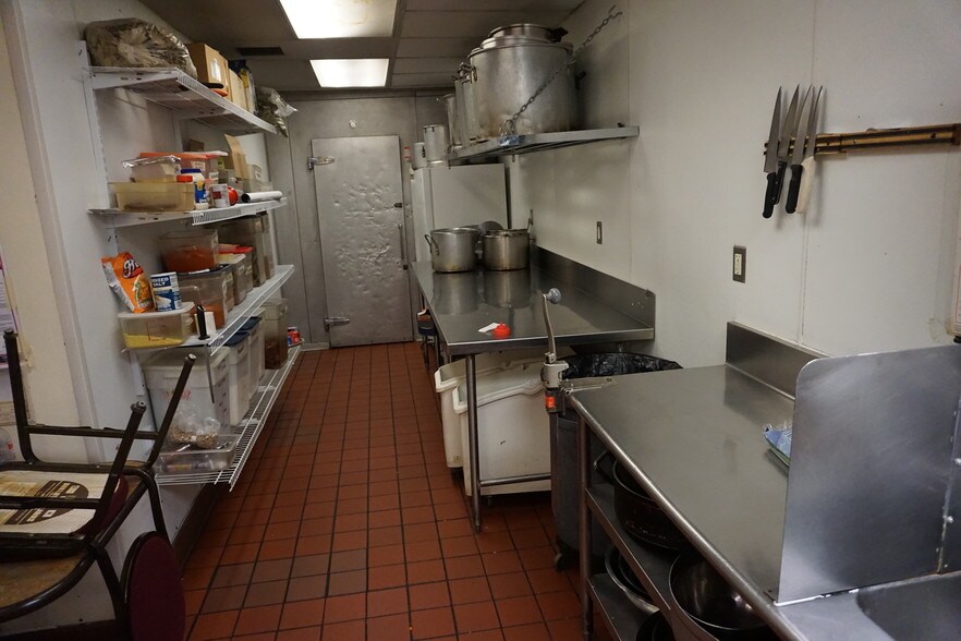 More Photos Of 2319 8th Ave, Greeley Restaurant For Lease