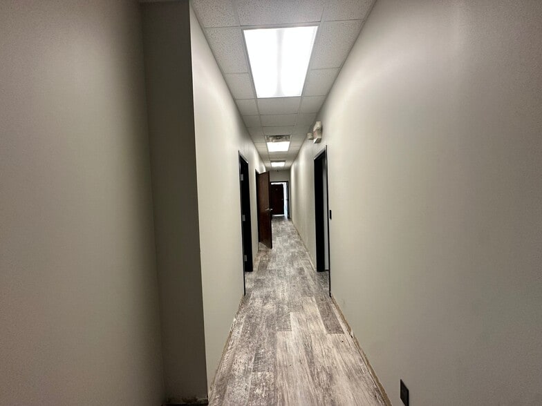 More Photos Of 4485 N Industrial Dr, Cumming Warehouse For Lease