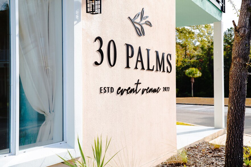More Photos Of 30 Old Palmetto Path, Saint Marks Restaurant For Sale