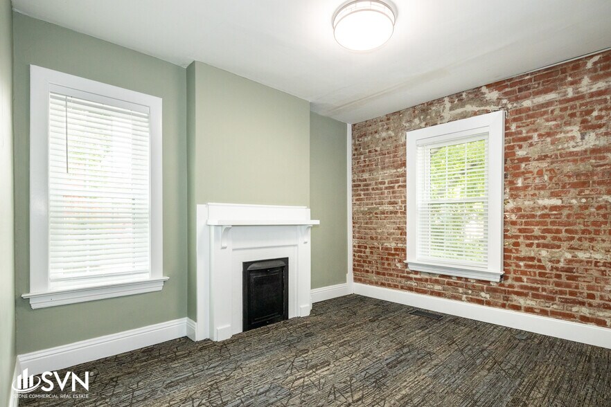 More Photos Of 115 W 2nd St, Lexington Office For Lease