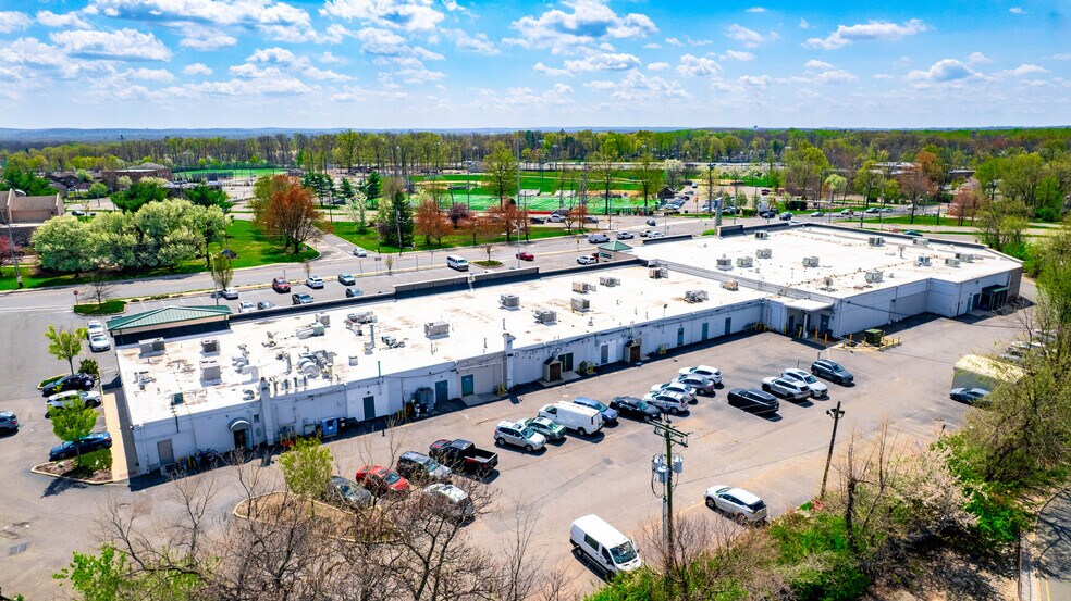 More Photos Of 190 Baldwin Rd, Parsippany General Retail For Lease
