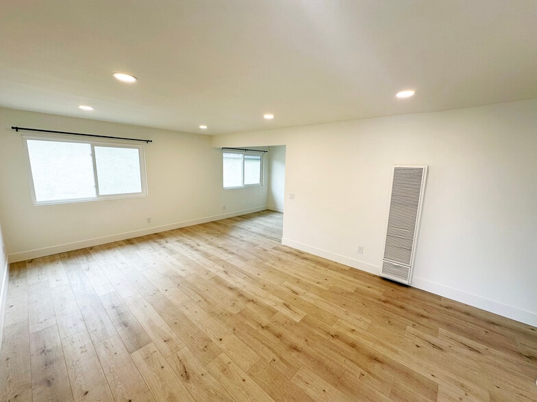 More Photos Of 17414 Dairyview cir, Huntington Beach Multifamily For Sale