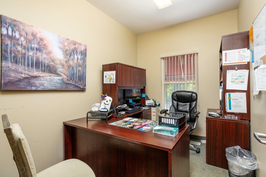 More Photos Of 37235 Goddard Rd, Romulus Office For Sale