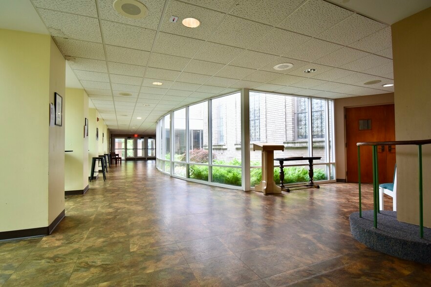 More Photos Of 145 Capital Ave NE, Battle Creek Religious Facility For Sale