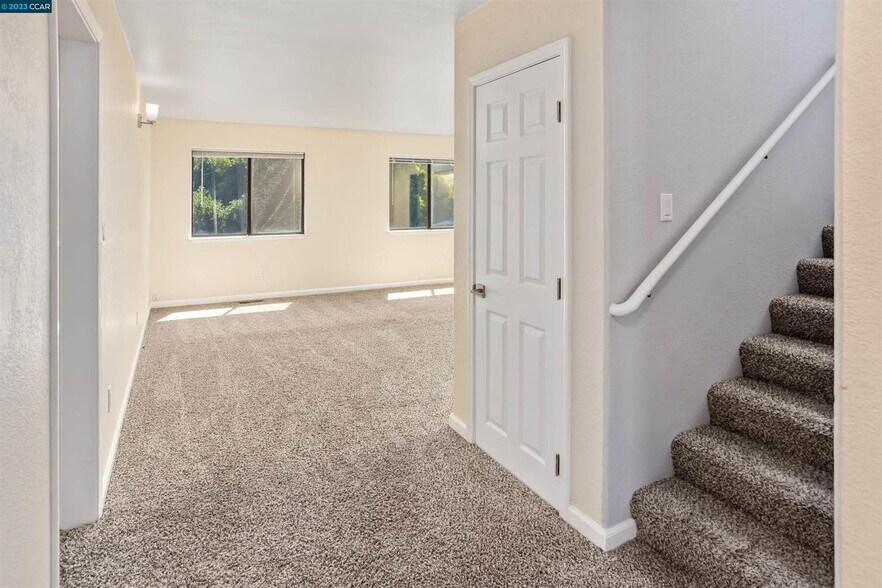 More Photos Of 619 Edwards St, Crockett Healthcare For Sale