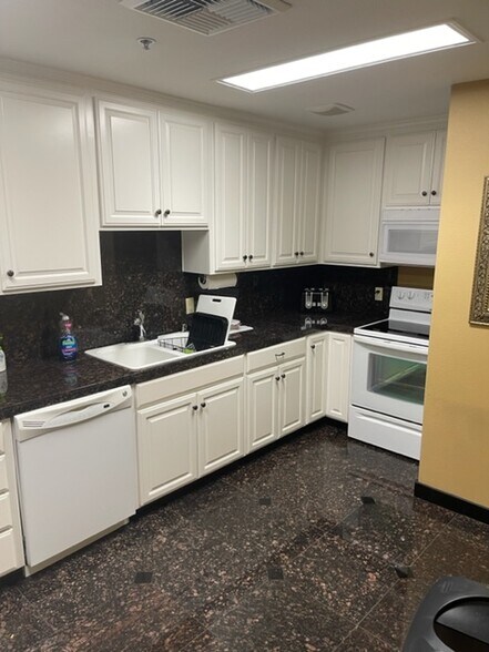 More Photos Of 1120 13th St, Modesto Loft Creative Space For Lease