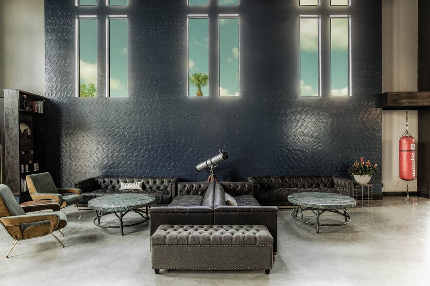 More Photos Of 2600 Lee Rd, Winter Park Office For Sale