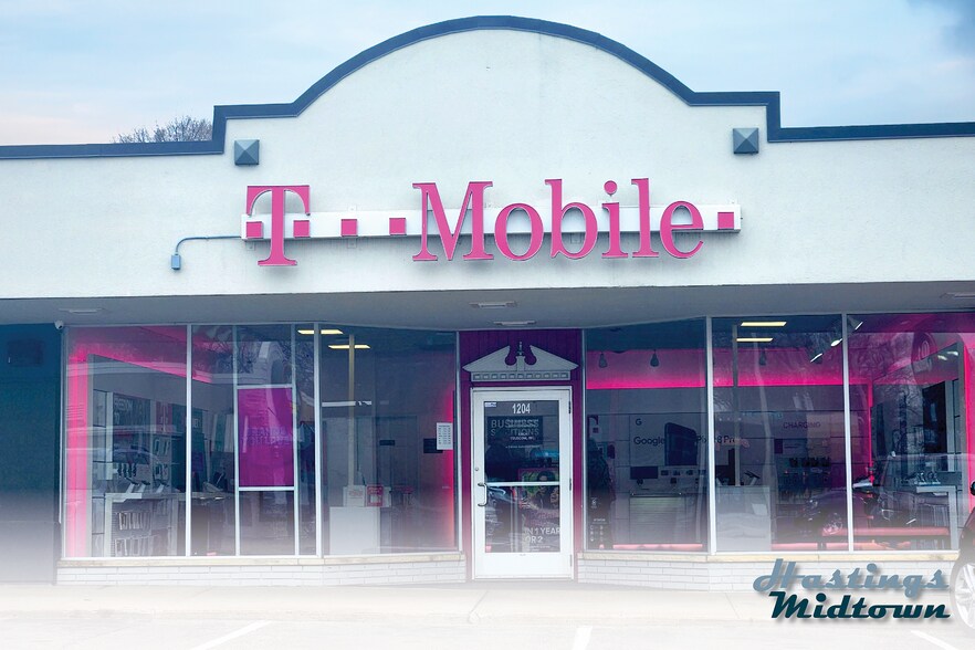 More Photos Of 1100-1214 Vermillion St, Hastings Freestanding For Lease