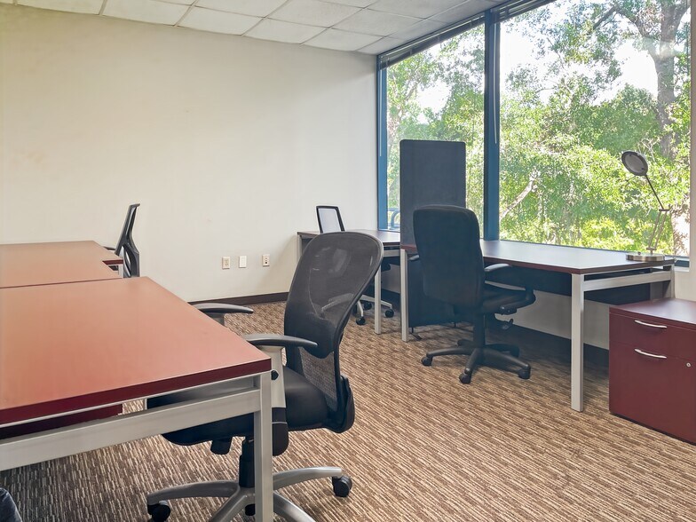 More Photos Of 15310 Amberly Dr, Tampa Coworking Space