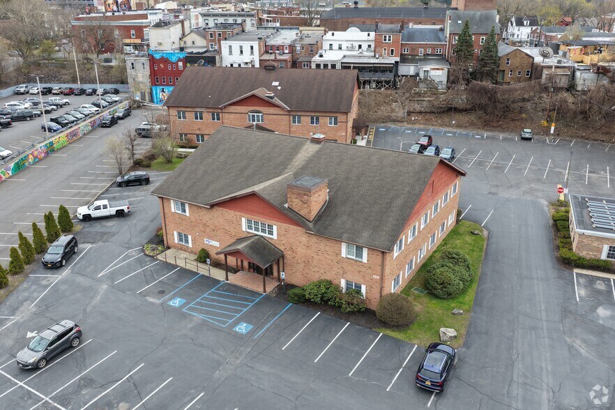 More Photos Of 100 Stockade Dr, Kingston Office For Lease