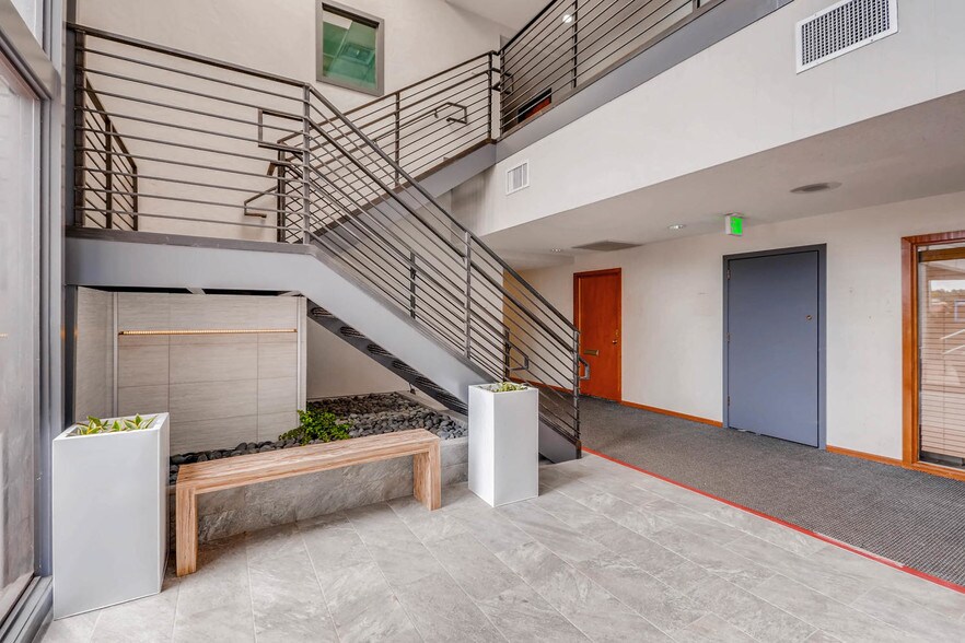 More Photos Of 2755 S Locust St, Denver Office For Lease