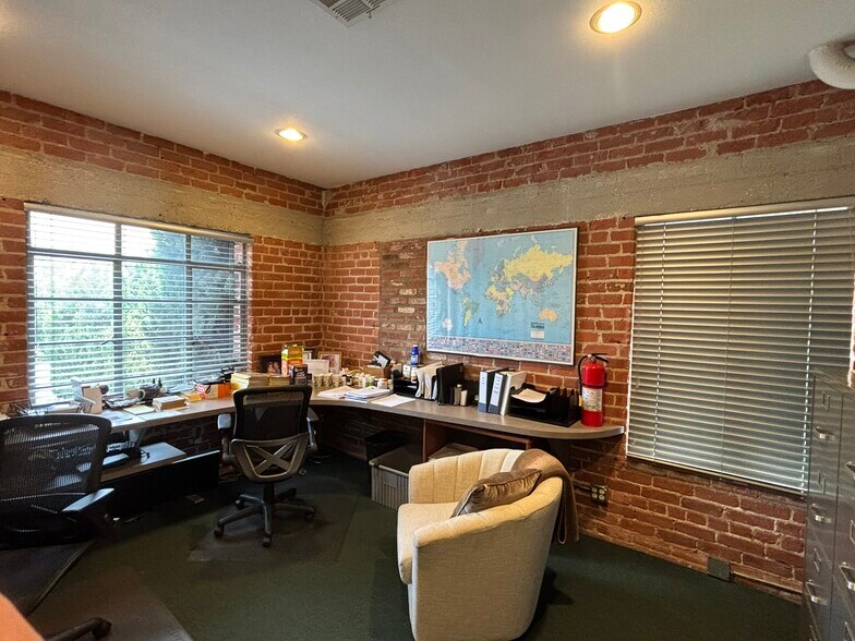 More Photos Of 51 E Huntington Dr, Arcadia Office For Sale