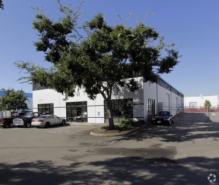 More Photos Of 8382 Rovana Cir, Sacramento Warehouse For Lease