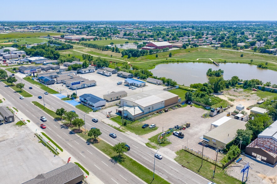 More Photos Of 6209 S Shields Blvd, Oklahoma City Manufacturing For Sale