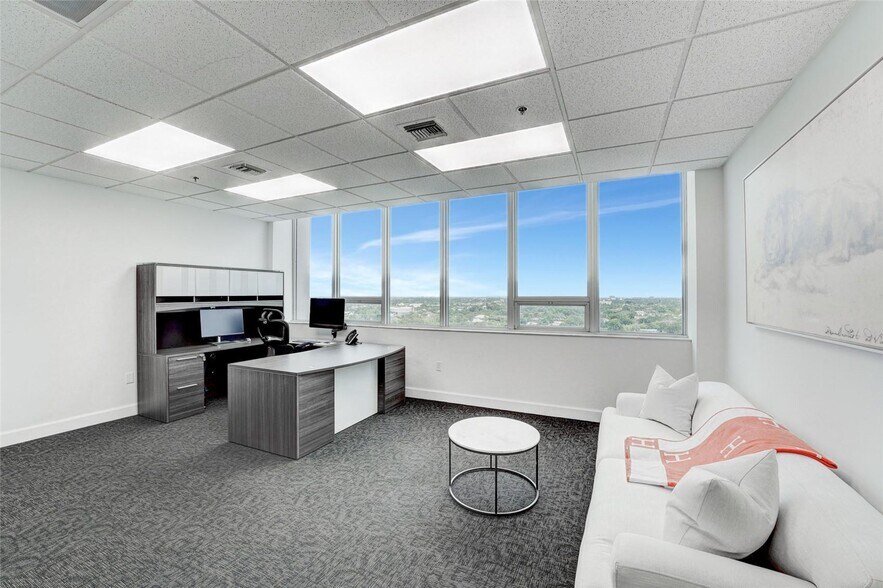 More Photos Of 2455 E Sunrise Blvd, Fort Lauderdale Loft Creative Space For Sale