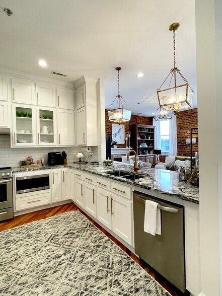 More Photos Of 114 N Walnut St, Seneca Storefront Retail Residential For Sale