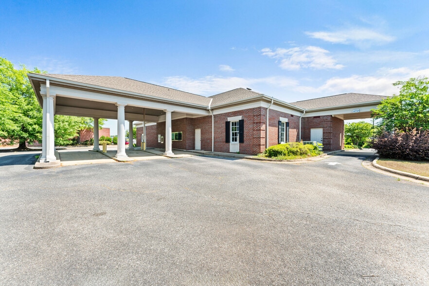 More Photos Of 8710 Hwy 69 S, Tuscaloosa Bank For Sale