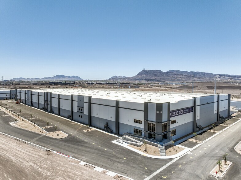 More Photos Of 691 W Warm Springs Rd, Henderson Unknown For Lease