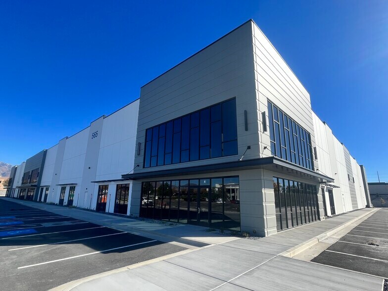 More Photos Of 565 Parkland Drive, Sandy Warehouse For Lease