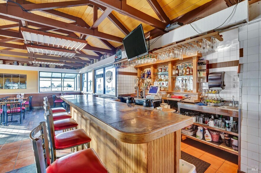 More Photos Of 760 S Main St, Fort Bragg Restaurant For Sale