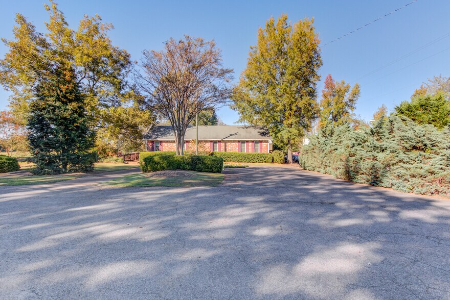 More Photos Of 2161 Pendley Rd, Cumming Industrial For Sale