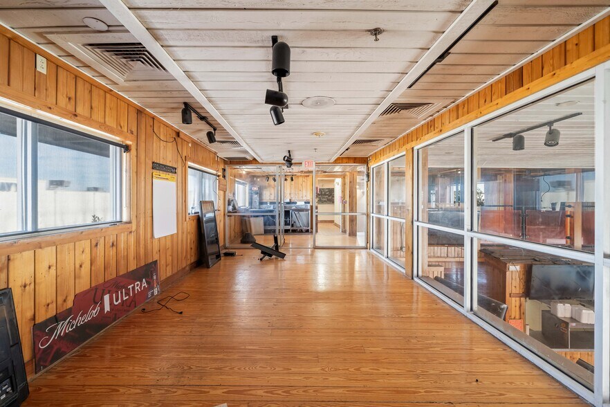 More Photos Of 4950 S Loop 289, Lubbock Restaurant For Lease