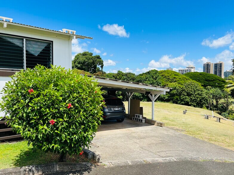 More Photos Of 322 Auwaiolimu St, Honolulu Land For Sale