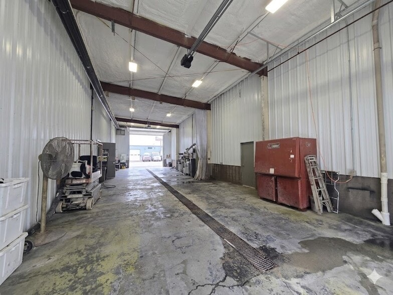 More Photos Of 750 Industrial Dr, Clare Warehouse For Sale