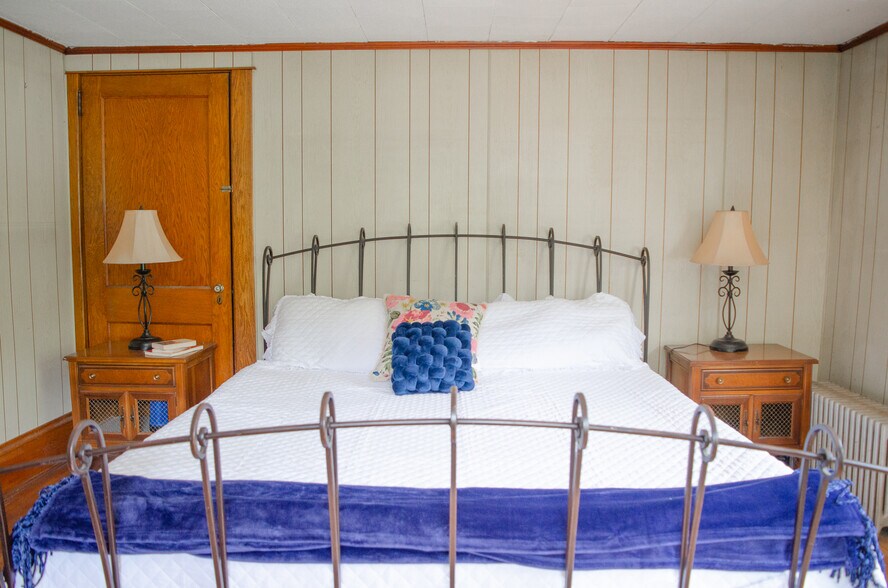 More Photos Of 76 Route 214, Phoenicia Restaurant For Sale