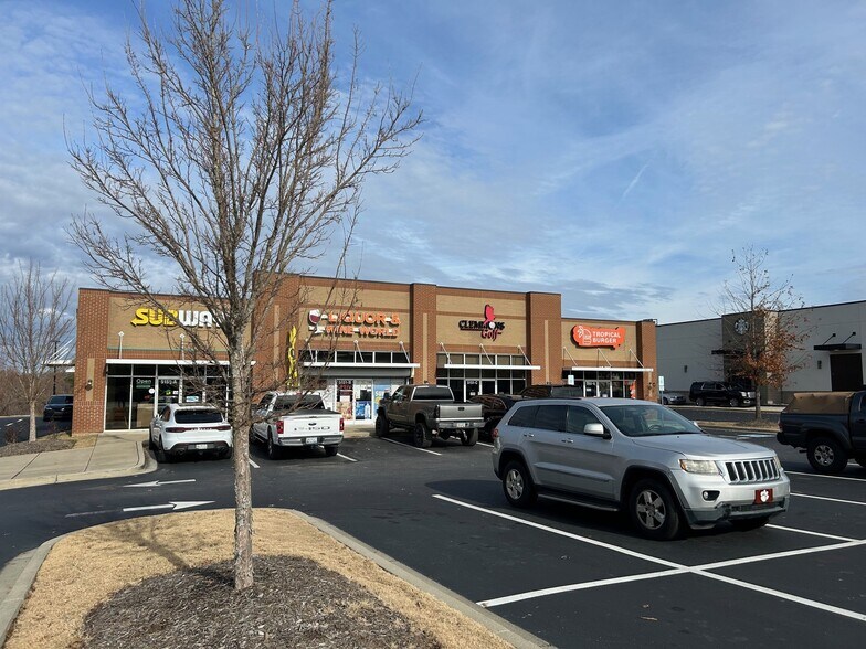 More Photos Of 5151 Pelham Rd, Greenville Storefront Retail Office For Lease