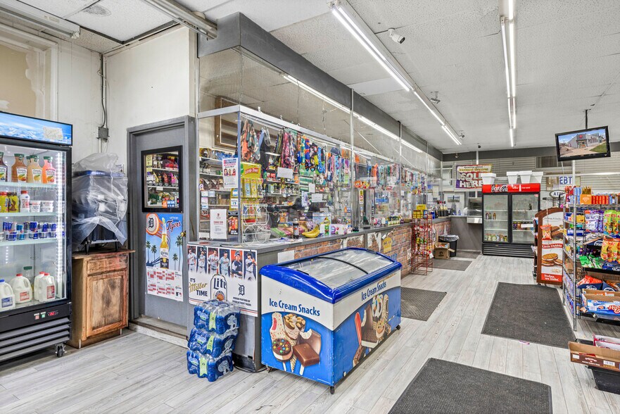 More Photos Of 10644 Morang Dr, Detroit Storefront For Sale