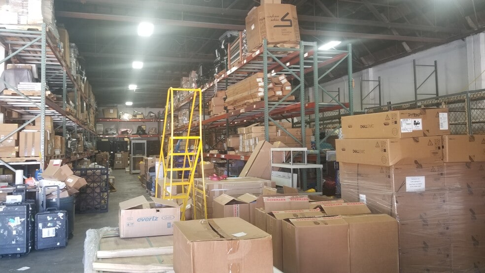 More Photos Of 1240 Oakleigh Dr, East Point Warehouse For Sale