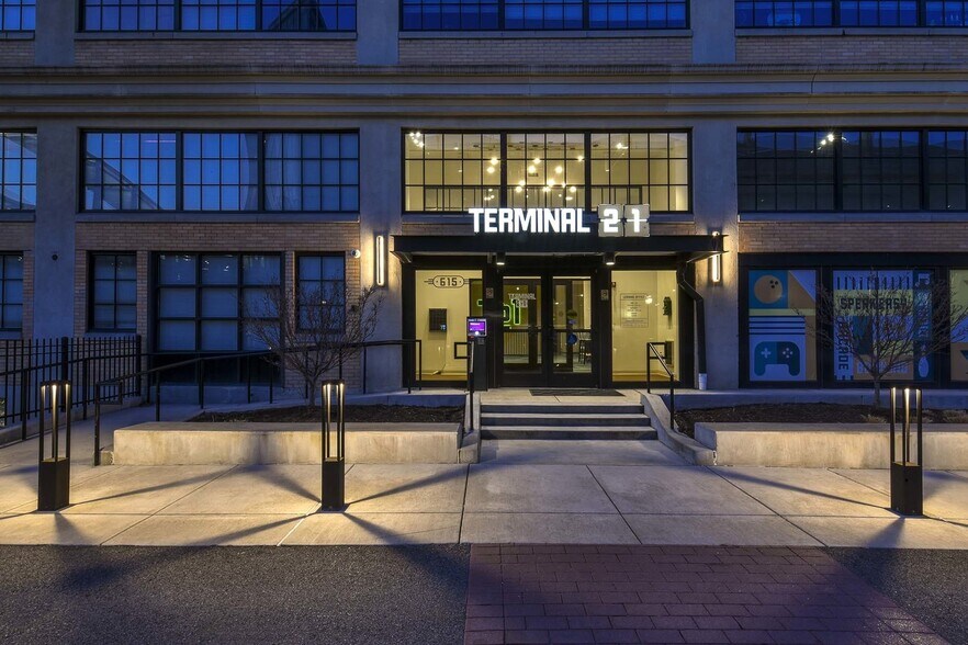 More Photos Of 615 First Ave, Pittsburgh Apartments For Lease