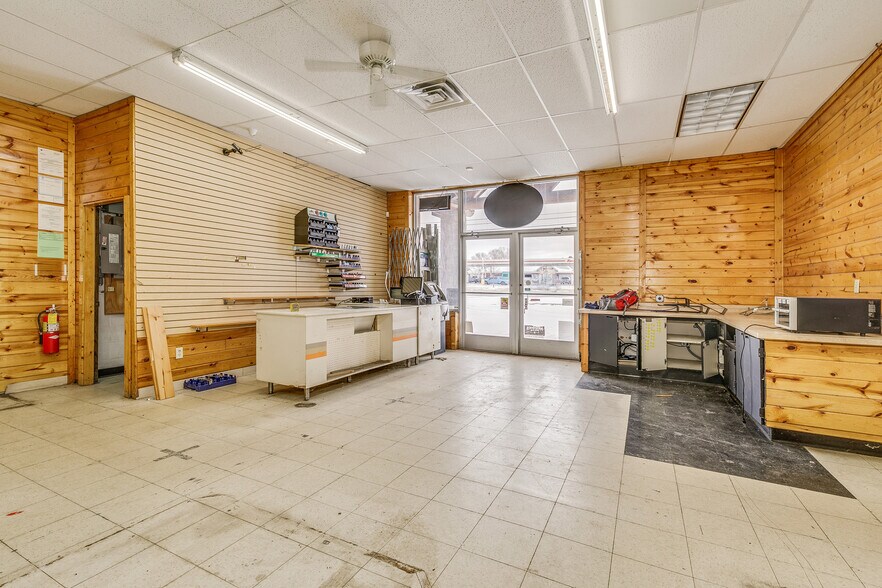 More Photos Of 1003 Campbell St, Prescott Freestanding For Sale