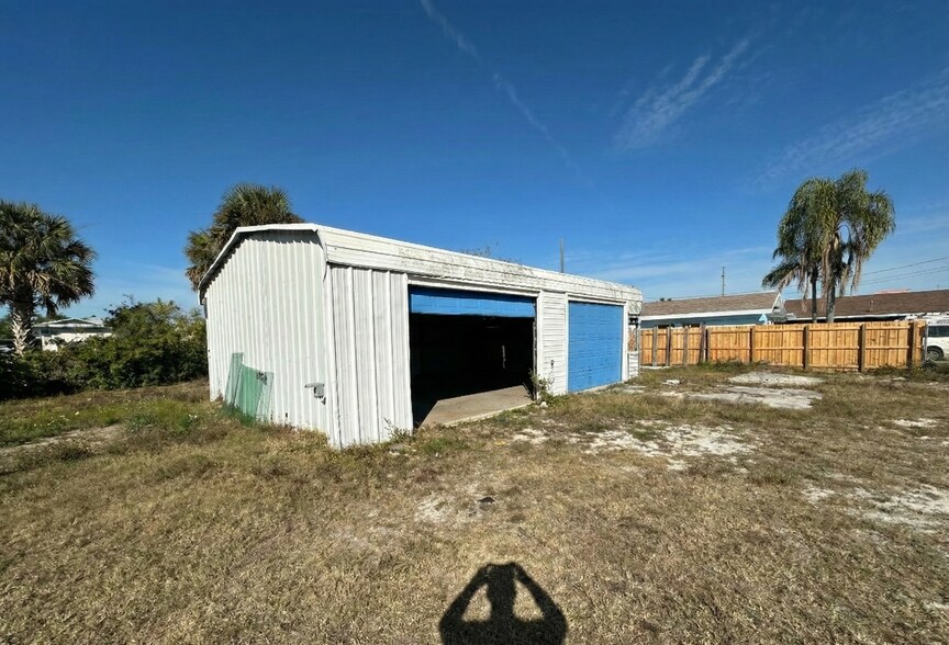 More Photos Of 13243 US Hwy 19, Hudson Auto Repair For Sale