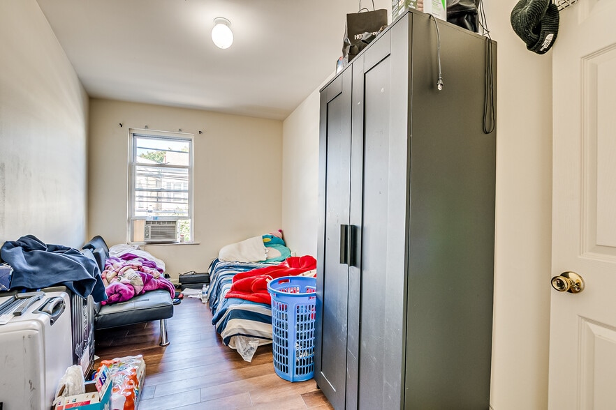 More Photos Of 172 Hamilton St, New Brunswick Storefront Retail Residential For Sale