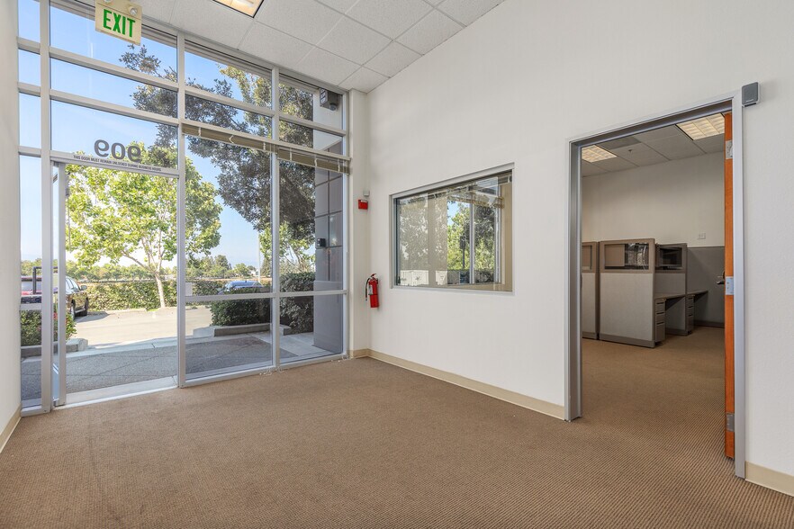 More Photos Of 909-943 Corporate Way, Fremont Research And Development For Sale