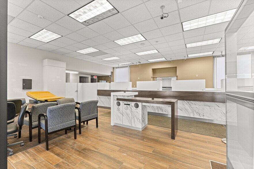 More Photos Of 23700 Goddard Rd, Taylor Bank For Lease