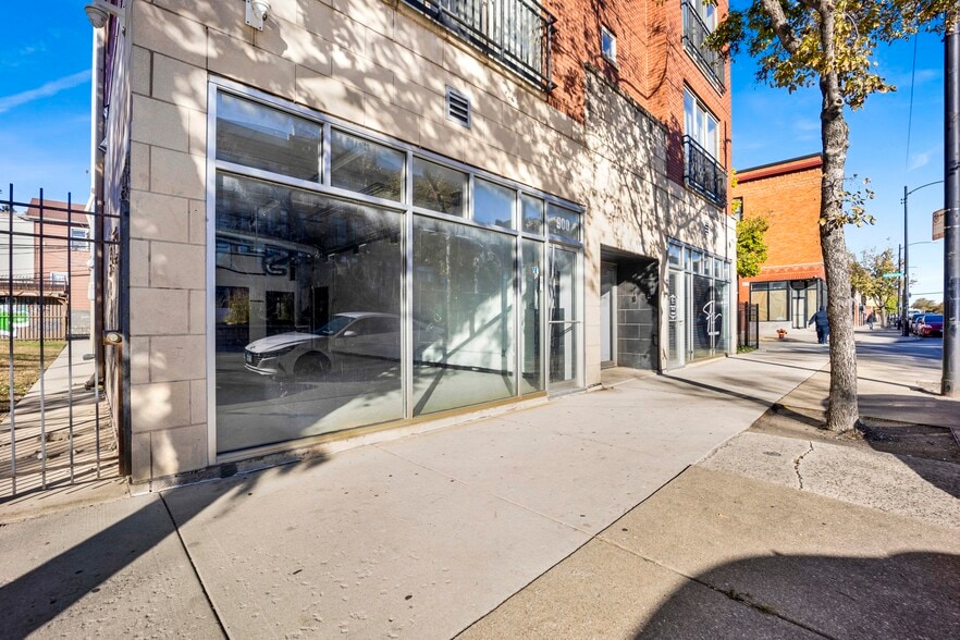 More Photos Of 900 S Western Ave, Chicago Apartments For Lease
