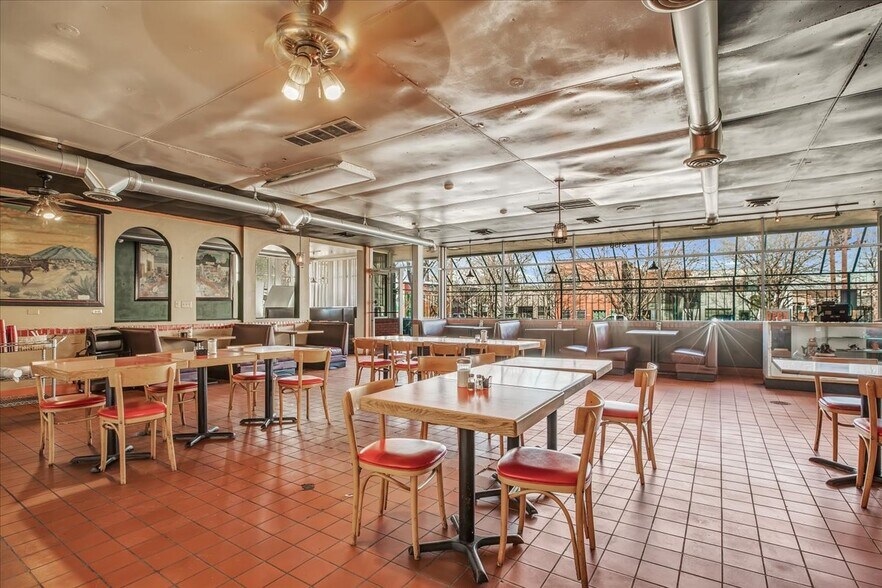 More Photos Of 3158 Larimer St, Denver Restaurant For Sale